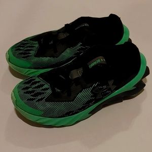 Under Armour boys Scramjet tennis shoes